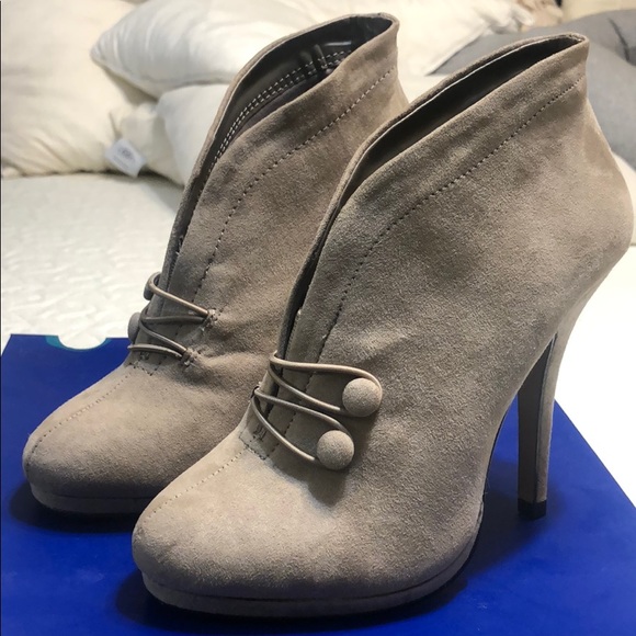 Booties - Picture 6 of 6